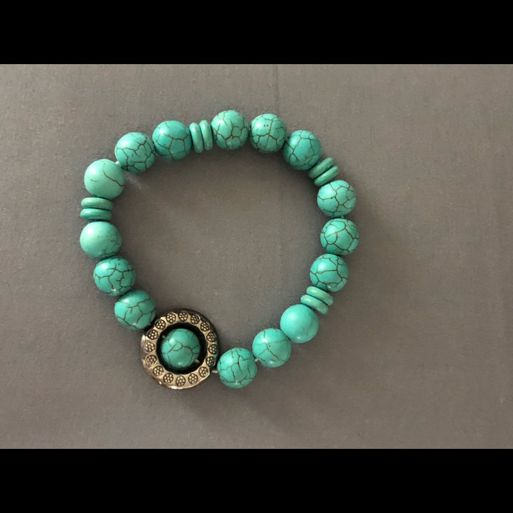 Turquoise colored beaded bracelet